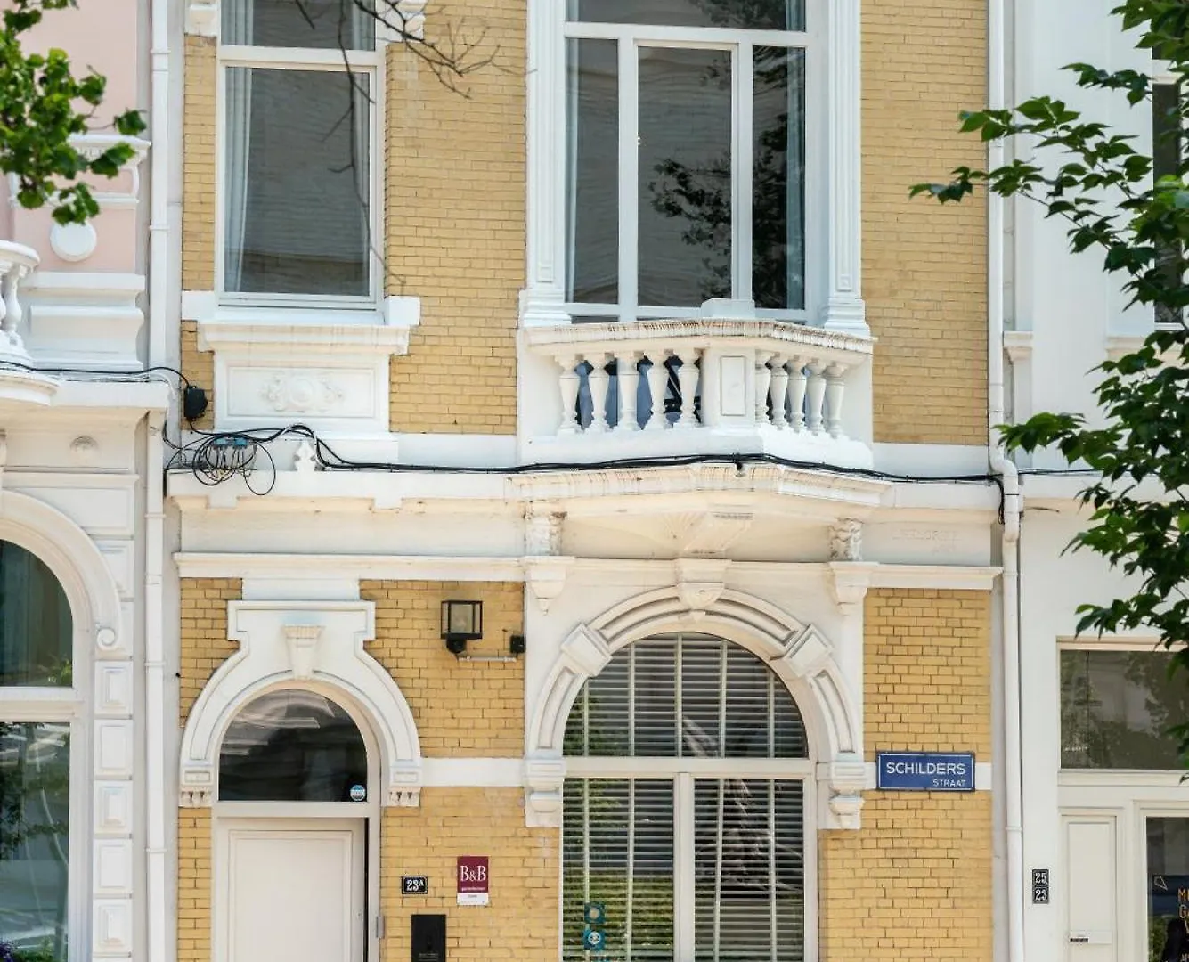 Antwerp Museum Suites 0*,